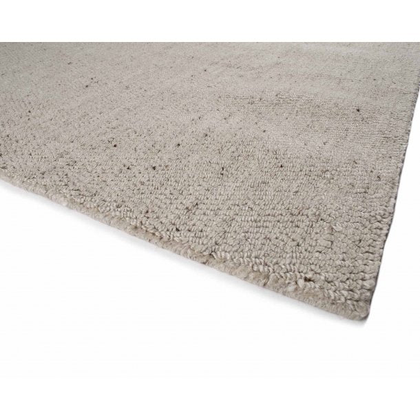 Larisa Rug